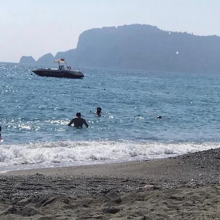 Zentrum Nehe Sandstrand 알란야